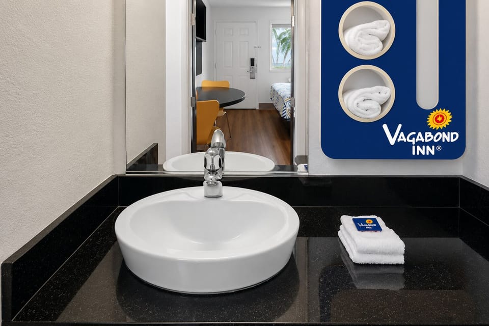 Towels, soap, shampoo, toilet paper
