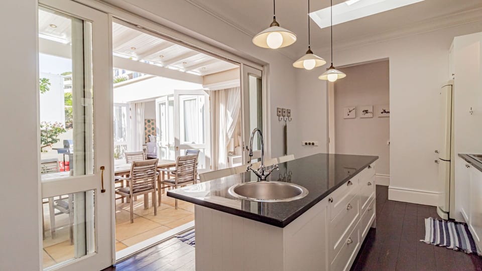House | 4 bedrooms, Internet