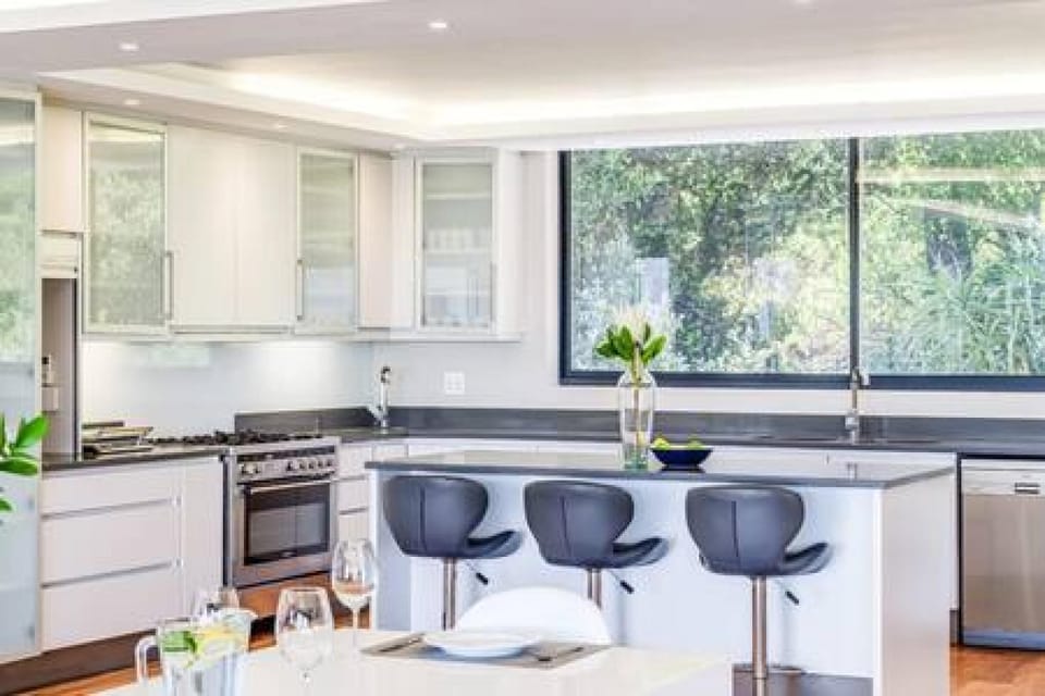 House | 4 bedrooms, Internet