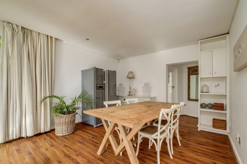 House | 6 bedrooms, Internet