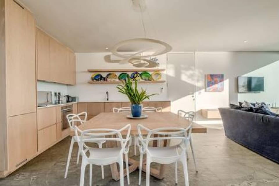 House | 3 bedrooms, desk, Internet