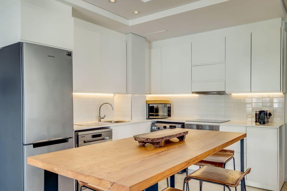 House | 2 bedrooms, desk, Internet