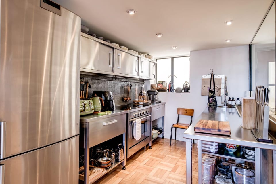 House | 2 bedrooms, desk, Internet