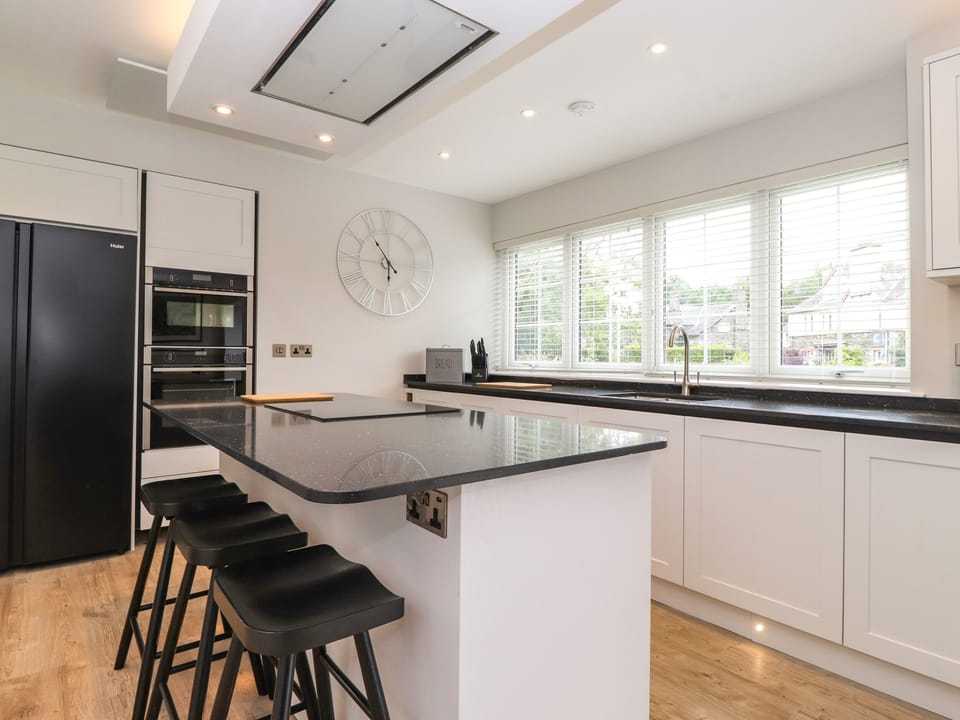 Fridge, dishwasher, electric kettle, toaster