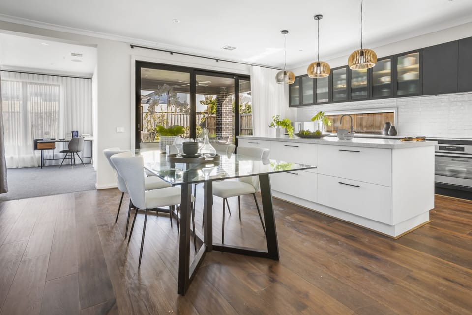 Family House | In-room dining