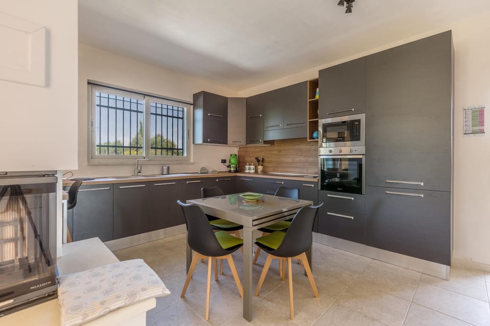 Villa | Private kitchen | Dishwasher
