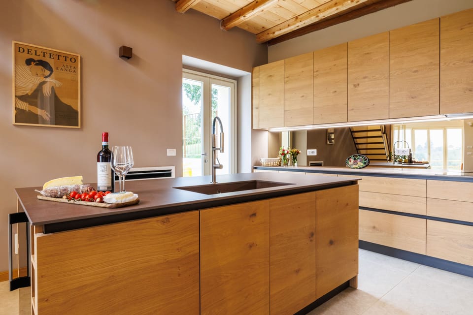 Villa | Private kitchen | Full-size fridge, microwave, oven, stovetop