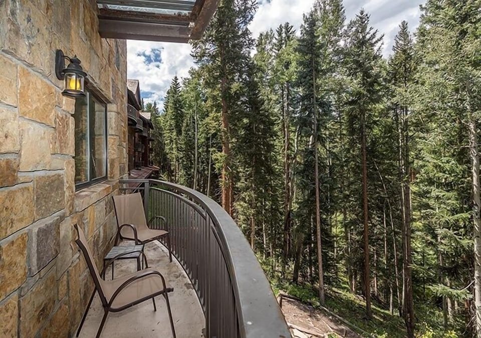 Condo, 2 Bedrooms | Property grounds