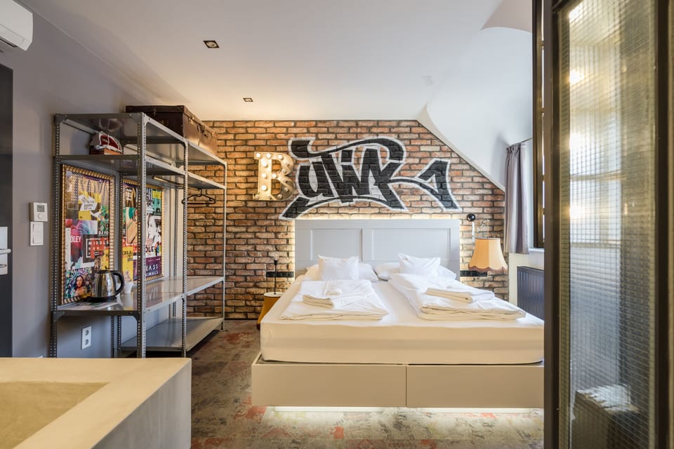 Standard Room, City View | 1 bedroom, free WiFi, bed sheets