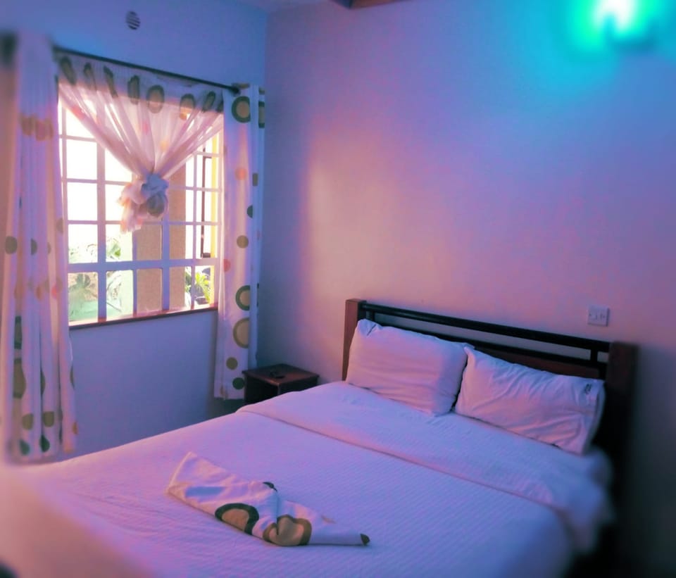 Standard Double Room | Free WiFi