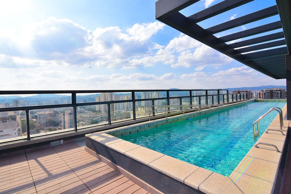Rooftop pool