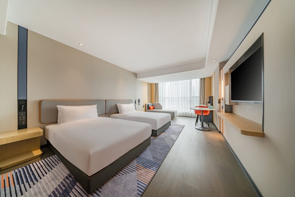 Standard Room, 2 Twin Beds (Extra Floor Space) | Soundproofing, free WiFi