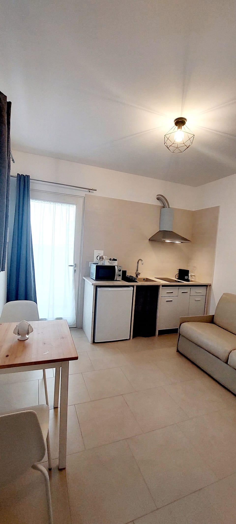 Classic Studio (Seasonal outdoor spa tub) | Private kitchen