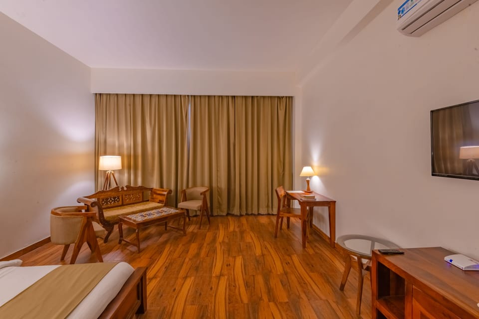 Superior Room | 1 bedroom, desk, soundproofing, WiFi (free)