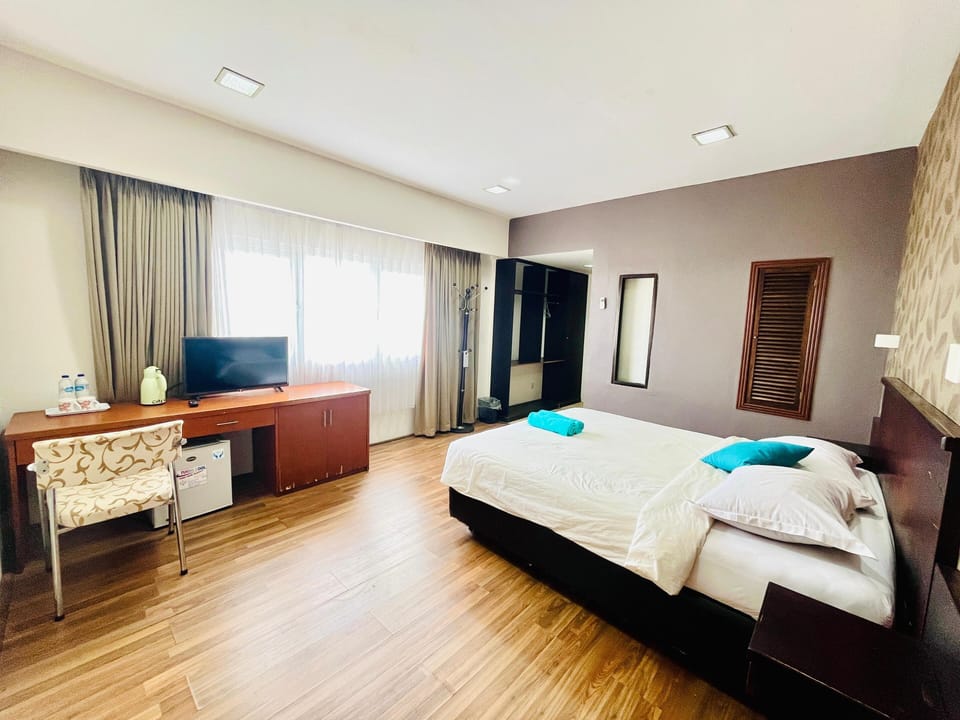 Deluxe Double or Twin Room | Desk, WiFi (free)