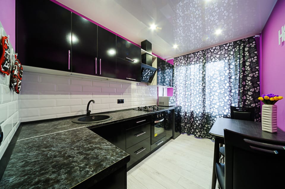 City Apartment | Private kitchen | Fridge, microwave, oven, stovetop
