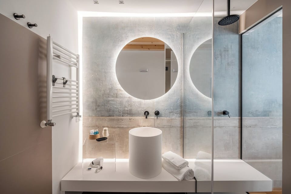 Panoramic Double Room | Bathroom | Shower, rainfall showerhead, eco-friendly toiletries, hair dryer