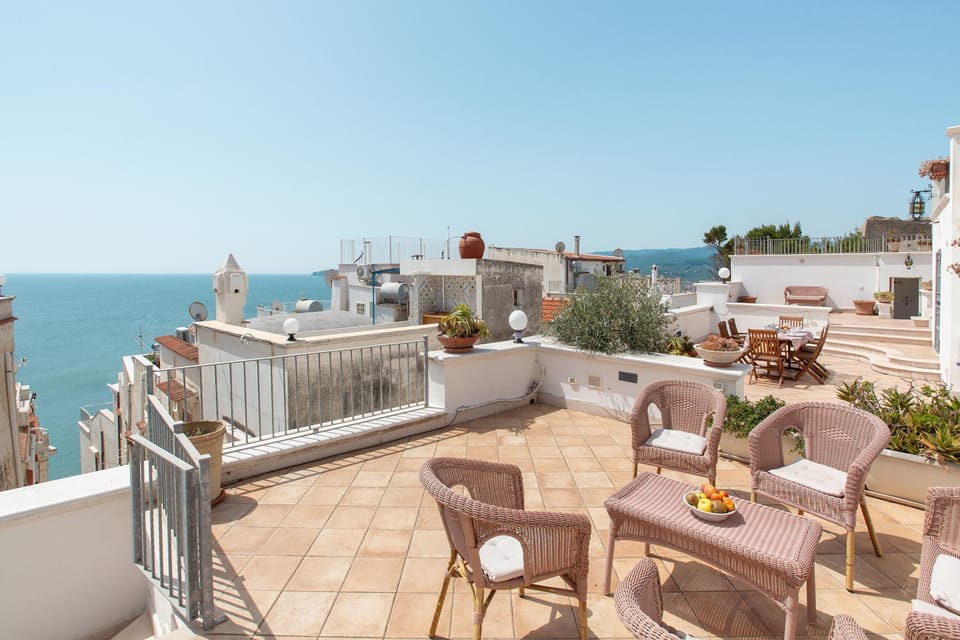 Apartment | Terrace/patio