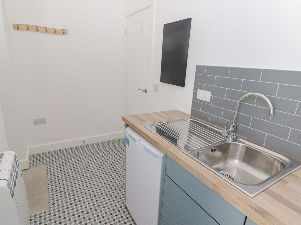 Fridge, dishwasher, electric kettle, toaster