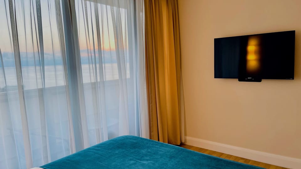 Panoramic Room | 1 bedroom, individually decorated, individually furnished, soundproofing