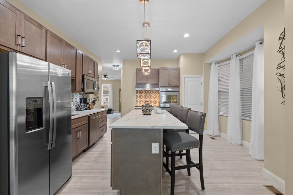 House, Multiple Beds, Patio, City View | Private kitchen | Fridge, microwave, oven, stovetop