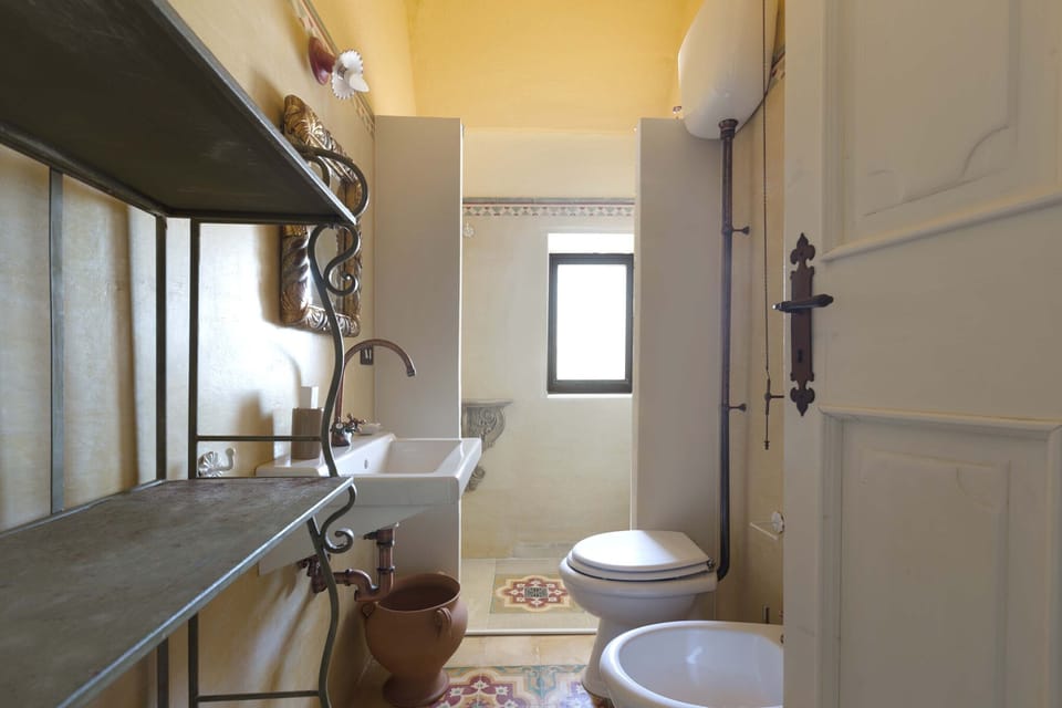 Room | Bathroom | Shower, rainfall showerhead, hair dryer, towels