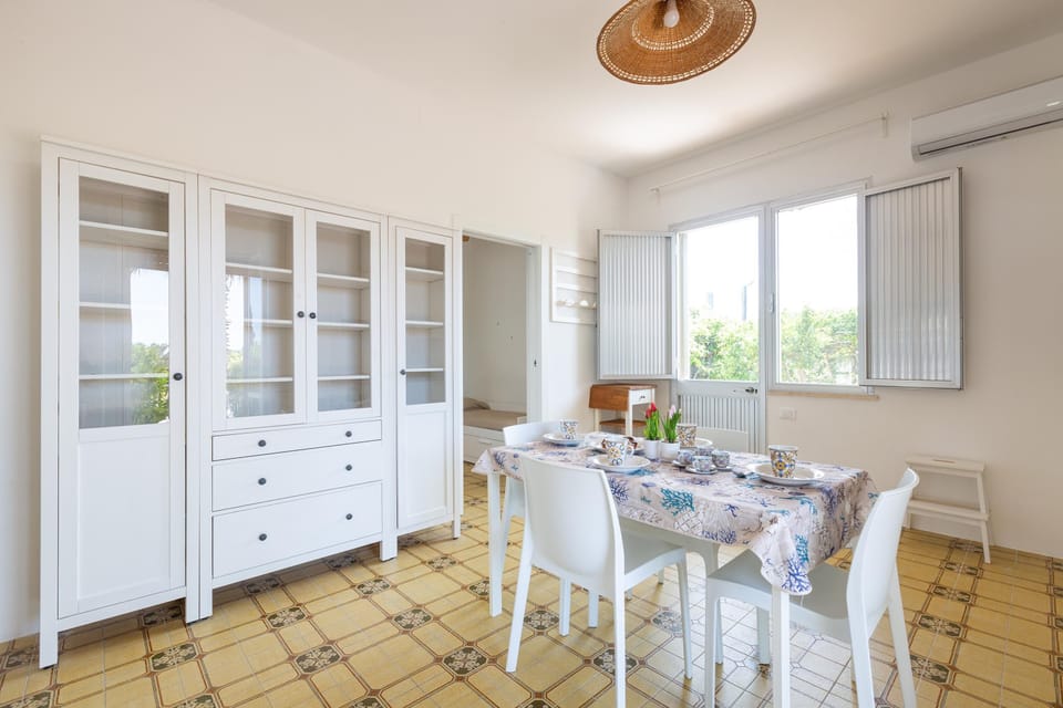 Apartment | Dining room