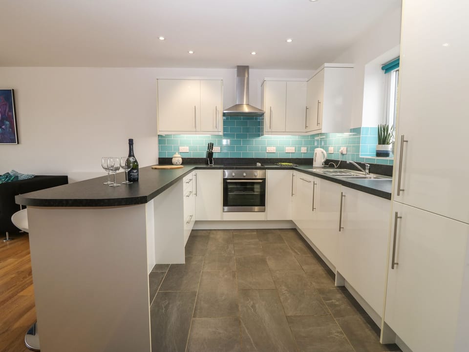 Fridge, dishwasher, electric kettle, toaster