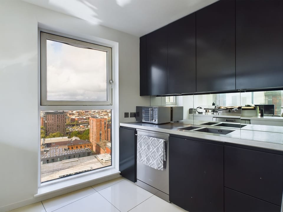 Luxury Apartment | Private kitchen | Fridge, microwave, oven, stovetop
