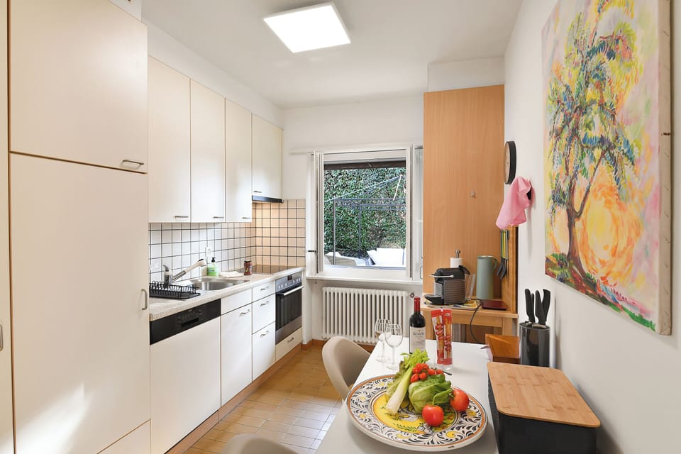 Family Villa, 3 Bedrooms, Microwave, Mountainside (Ca' Lidia - Lugano Villa with Garden) | Private kitchen