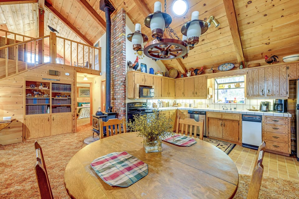 House (2 Bedrooms) | Interior