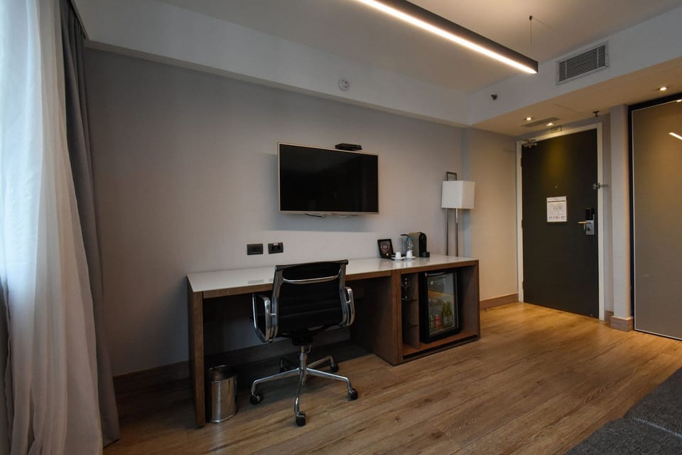 Suite | Interior