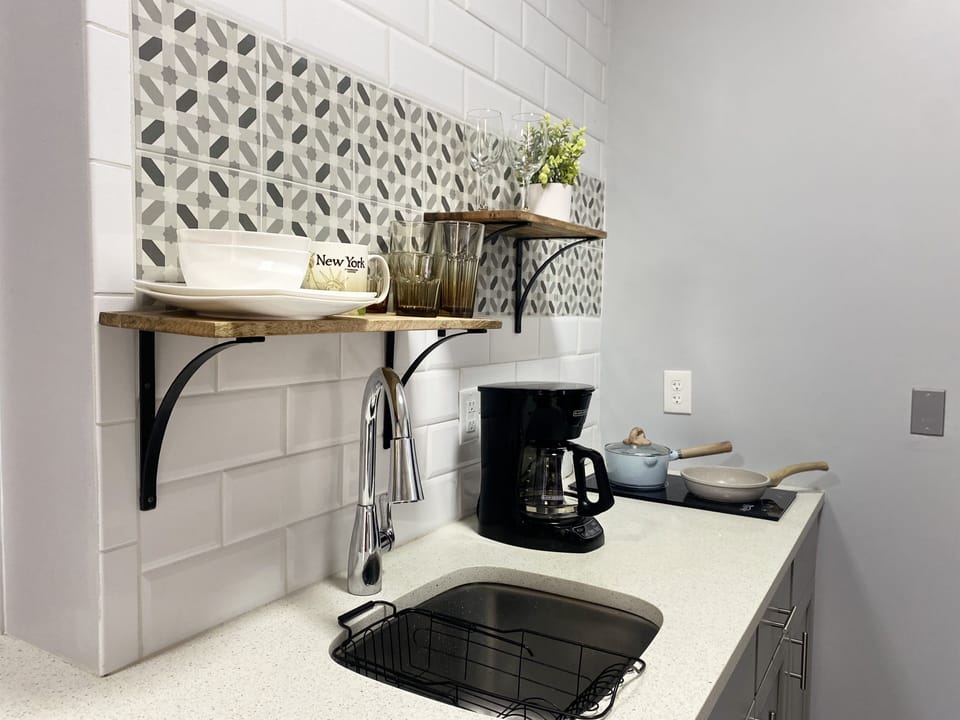 Standard Apartment | Private kitchen | Fridge, microwave, coffee/tea maker, cookware/dishes/utensils