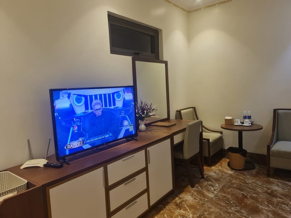 Basic Double Room Single Use | In-room safe, desk, blackout drapes, free WiFi