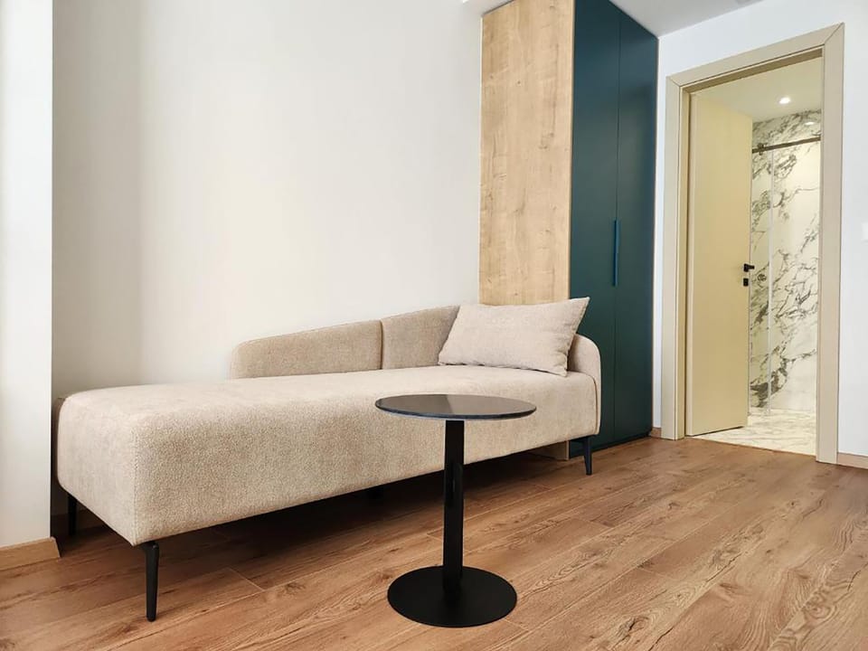 Superior Triple Room with Balcony and Sea View | Hypo-allergenic bedding, soundproofing, free WiFi, bed sheets