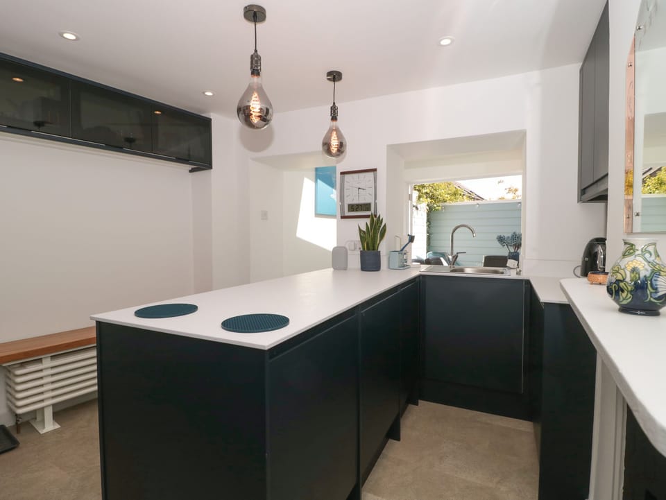 Fridge, dishwasher, electric kettle, toaster