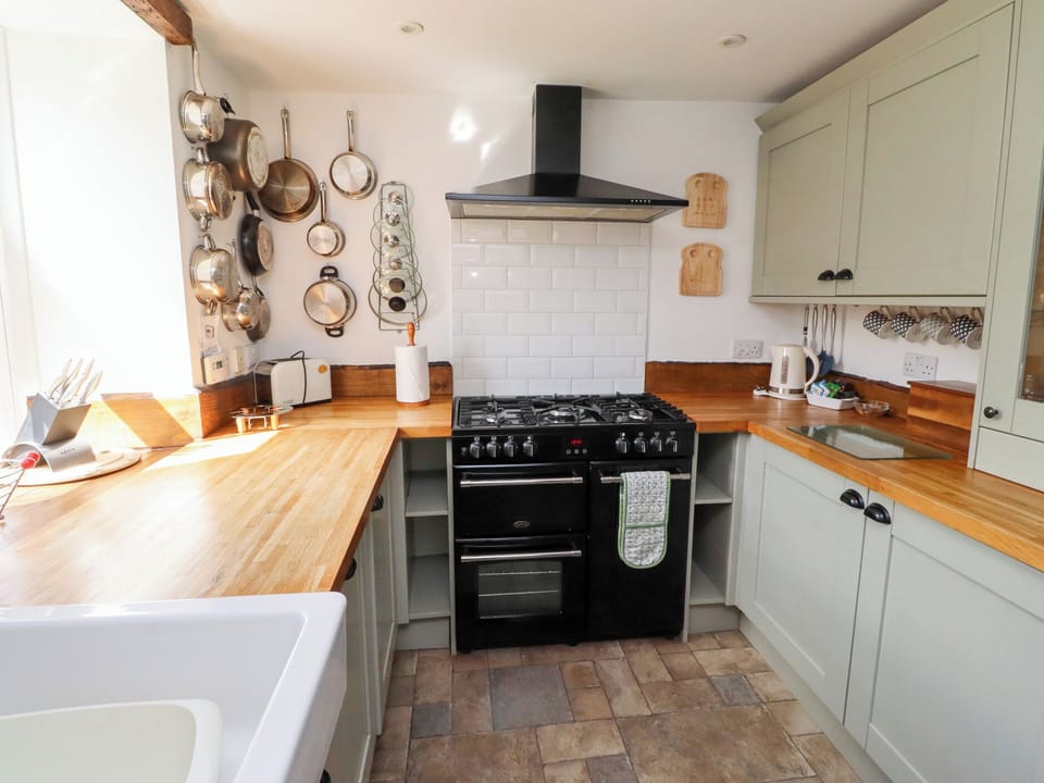 Cottage | Interior