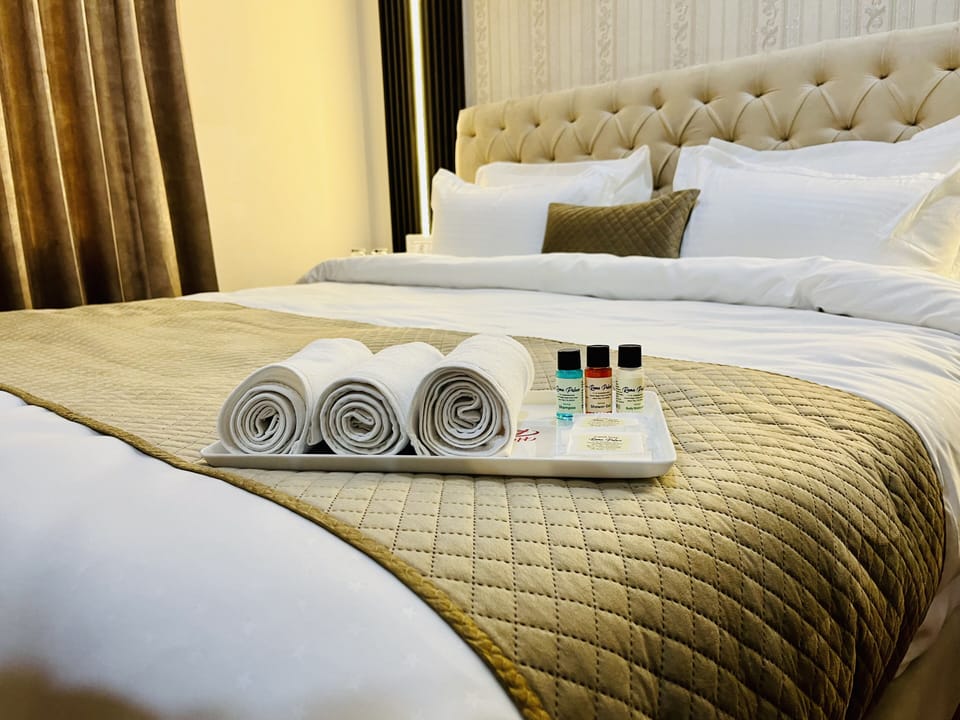 Superior Room | 1 bedroom, Frette Italian sheets, premium bedding, memory foam beds