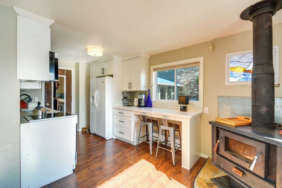 House (5 Bedrooms) | Interior