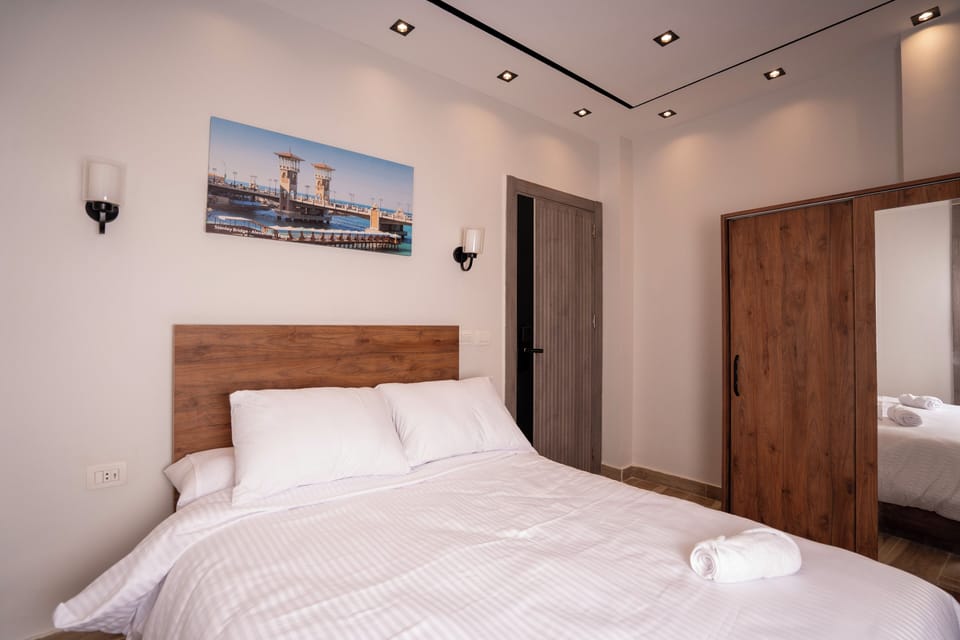Deluxe Double Room | Egyptian cotton sheets, premium bedding, memory foam beds, desk