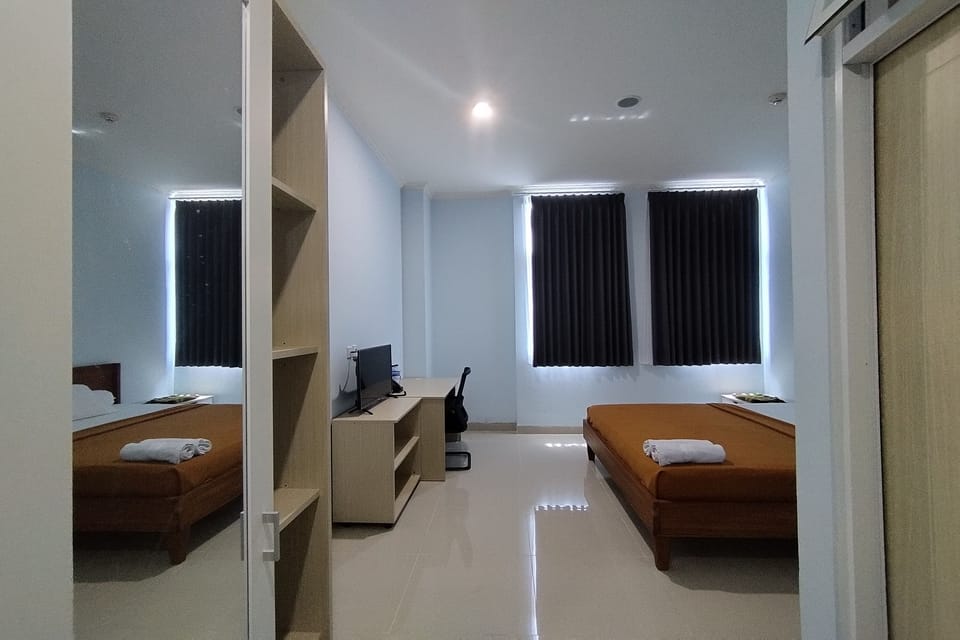 Superior Double Room | Desk, WiFi (free), bed sheets