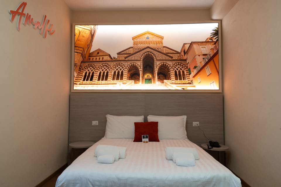Superior Room | Hypo-allergenic bedding available, minibar, in-room safe, WiFi (free)