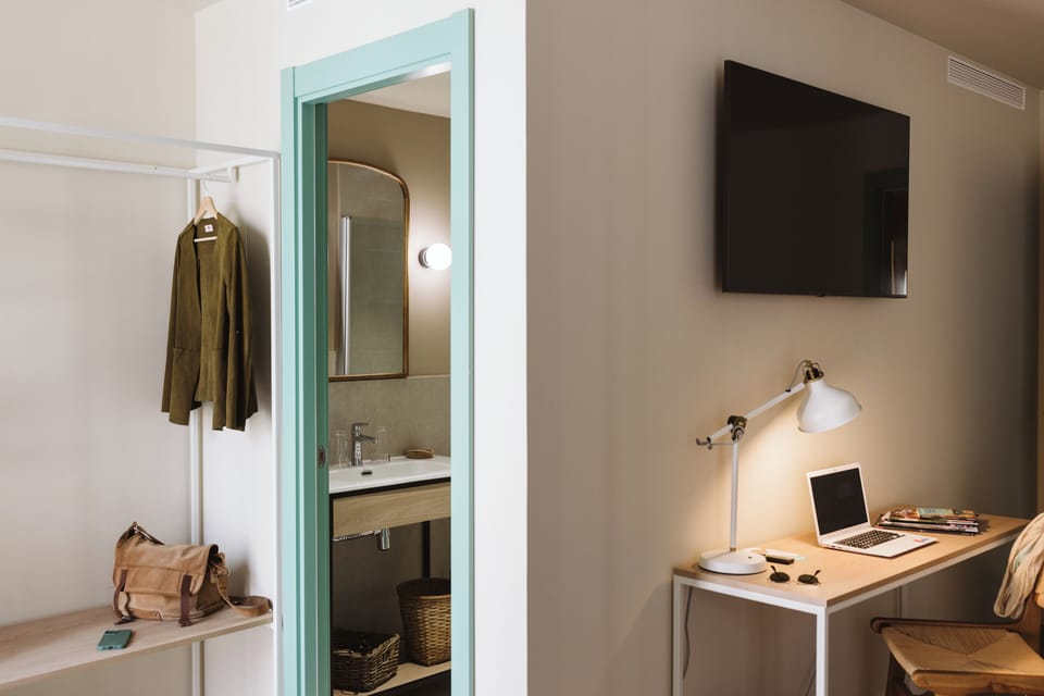 Standard Double Room | Desk, soundproofing, free WiFi