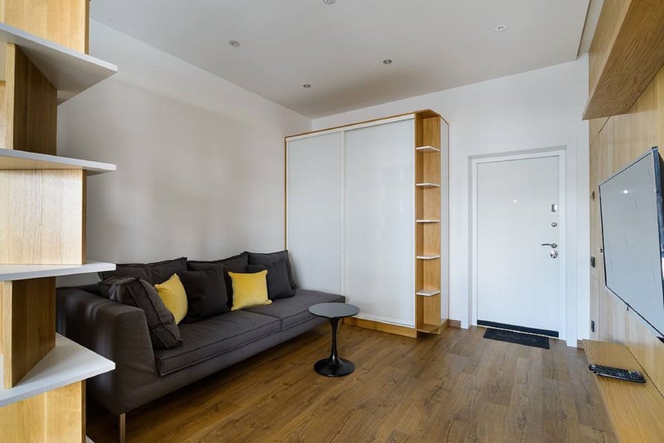 Business Apartment | 1 bedroom, desk, iron/ironing board, WiFi (free)