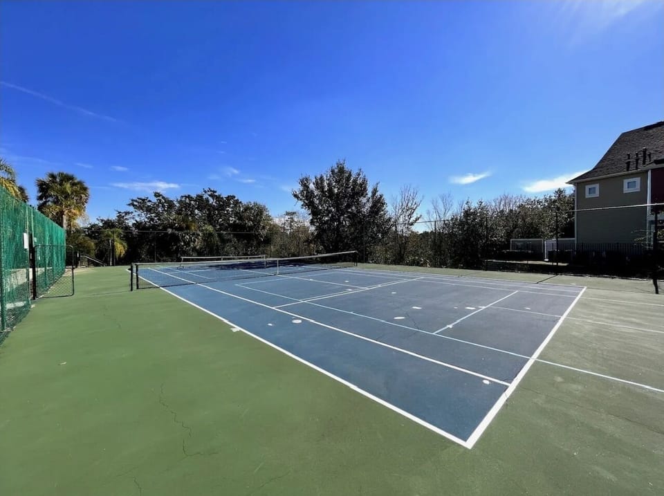 Amazing Disney Themed Oasis 3br Near Parks 3 Bedroom Townhouse by RedAwning House in Osceola County