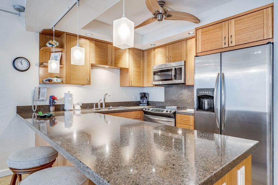 Condo, 1 Bedroom | Private kitchen | Coffee/tea maker, fridge, oven, toaster
