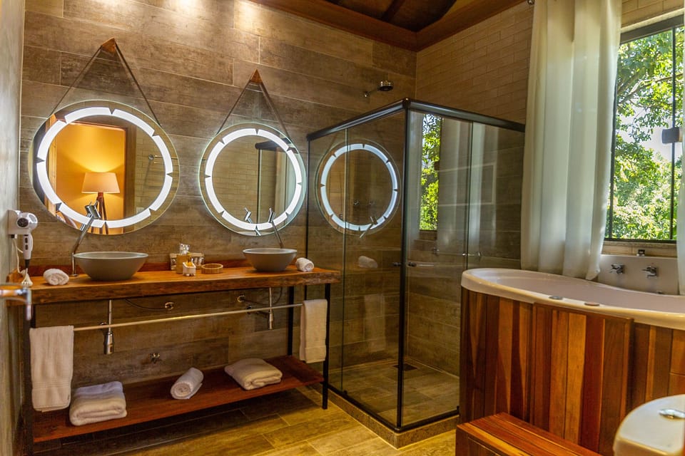 Free toiletries, hair dryer, bathrobes, towels