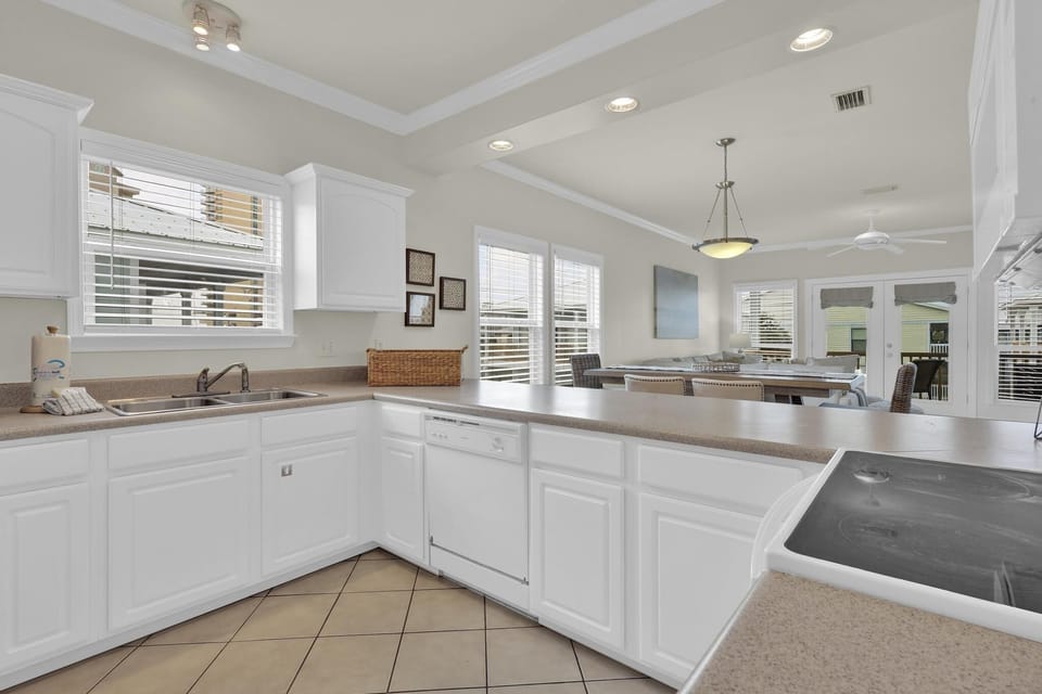 Duplex, 3 Bedrooms | Private kitchen | Coffee/tea maker, fridge, oven, toaster