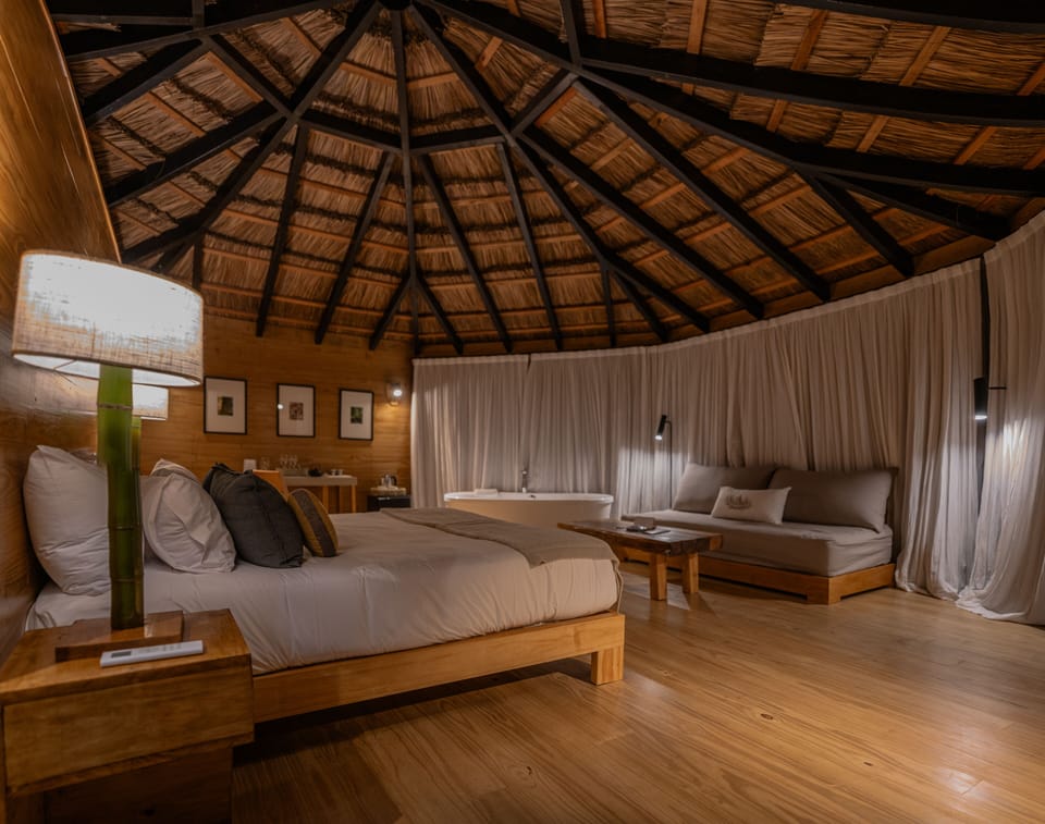 Suite Exclusive H | 1 bedroom, premium bedding, memory foam beds, free minibar