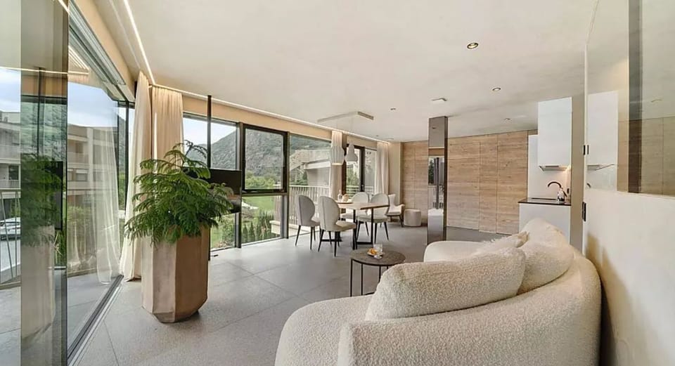 Premium Loft | Living area | Flat-screen TV